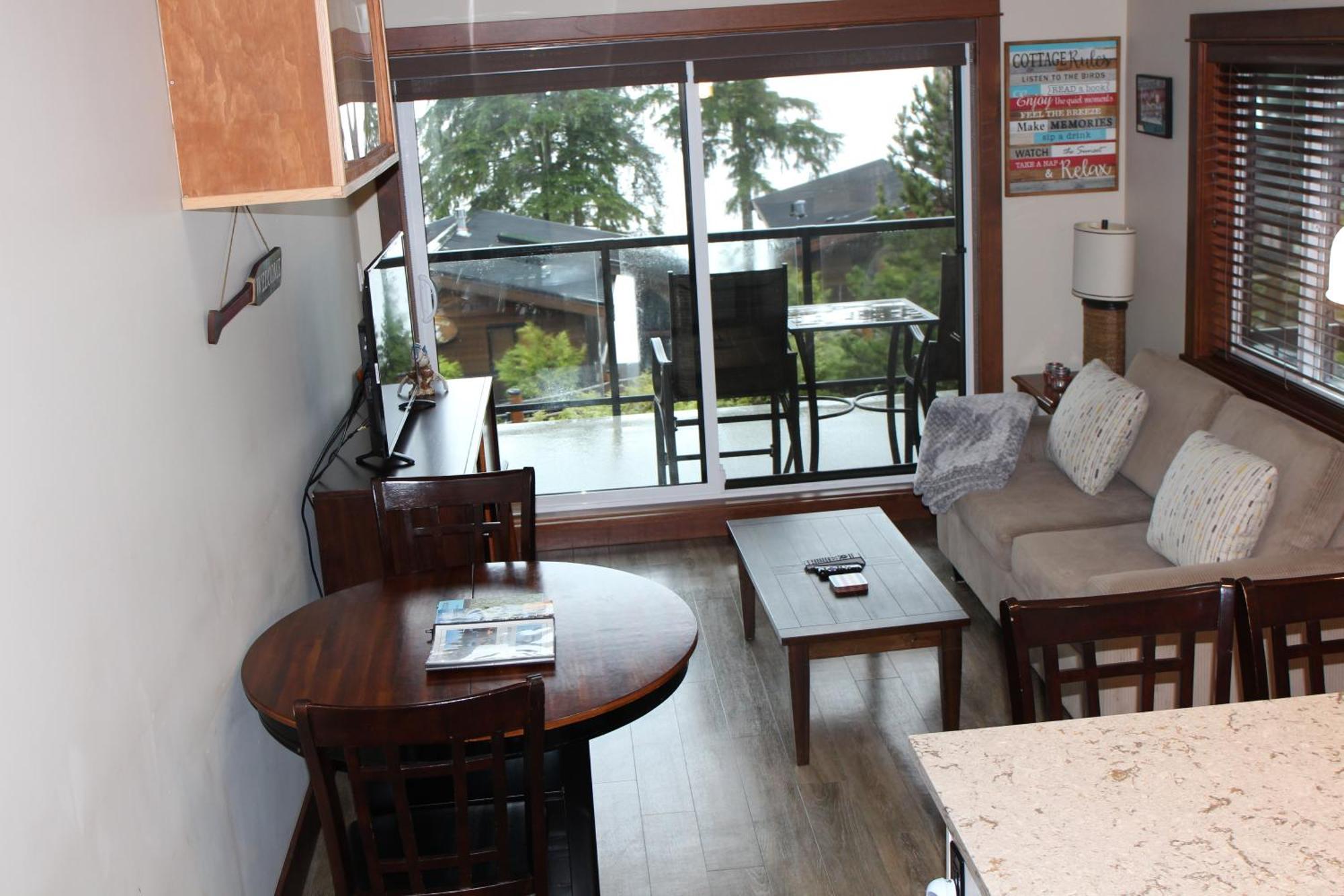 Tilby'S Rainbow Cottage Port Renfrew Ngoại thất bức ảnh