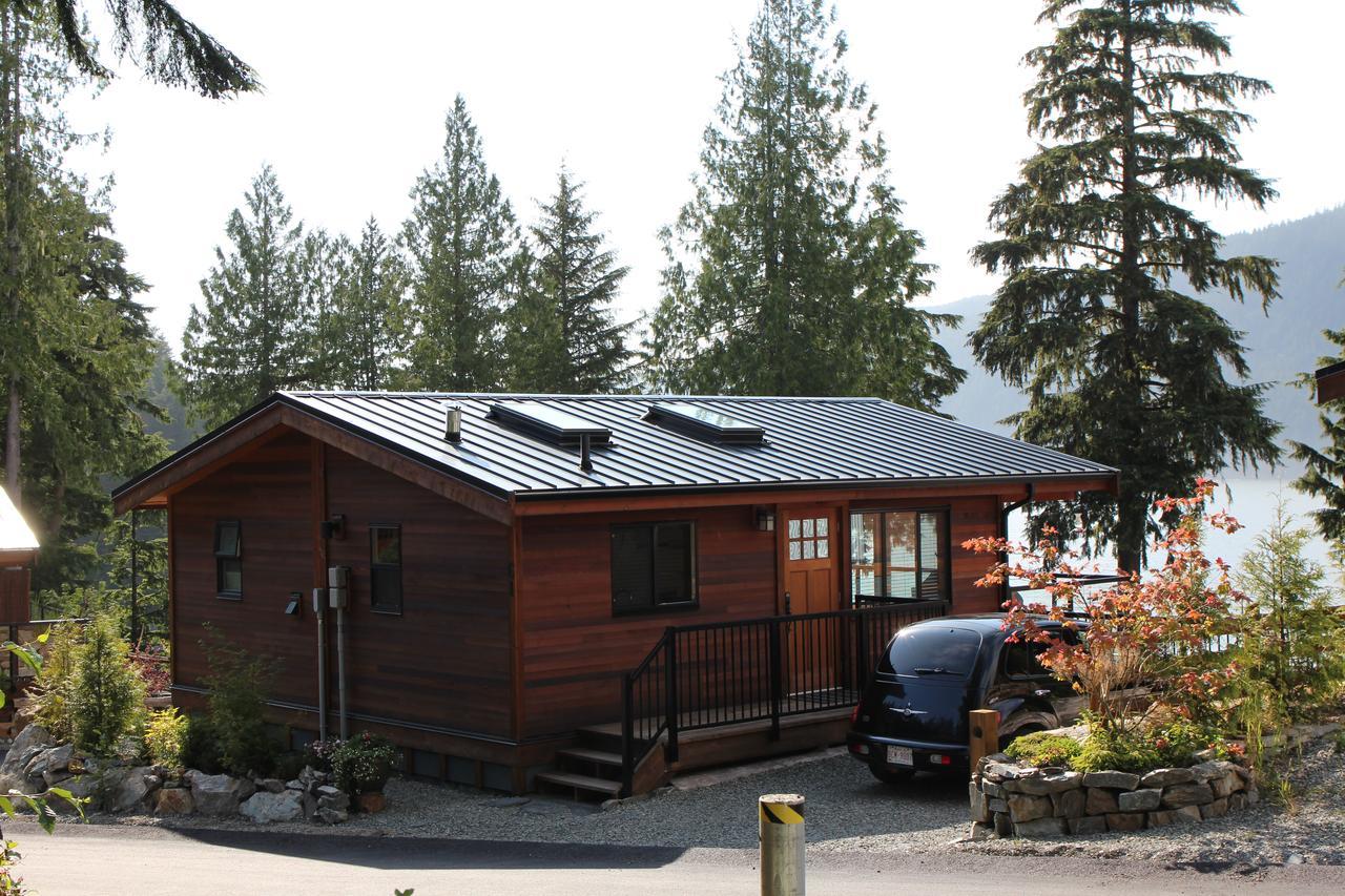 Tilby'S Rainbow Cottage Port Renfrew Ngoại thất bức ảnh