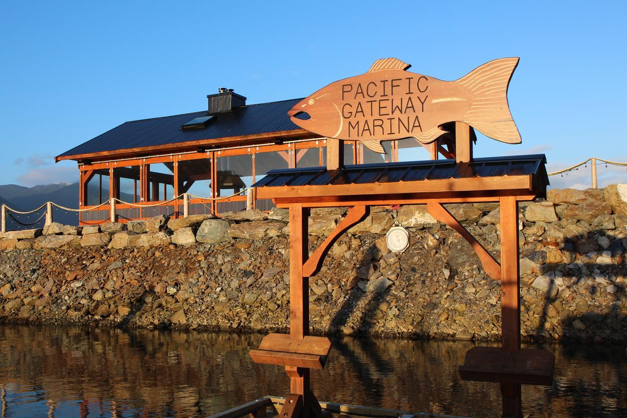 Tilby'S Rainbow Cottage Port Renfrew Ngoại thất bức ảnh