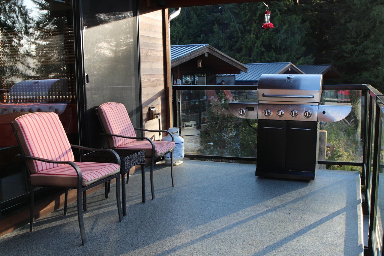 Tilby'S Rainbow Cottage Port Renfrew Ngoại thất bức ảnh